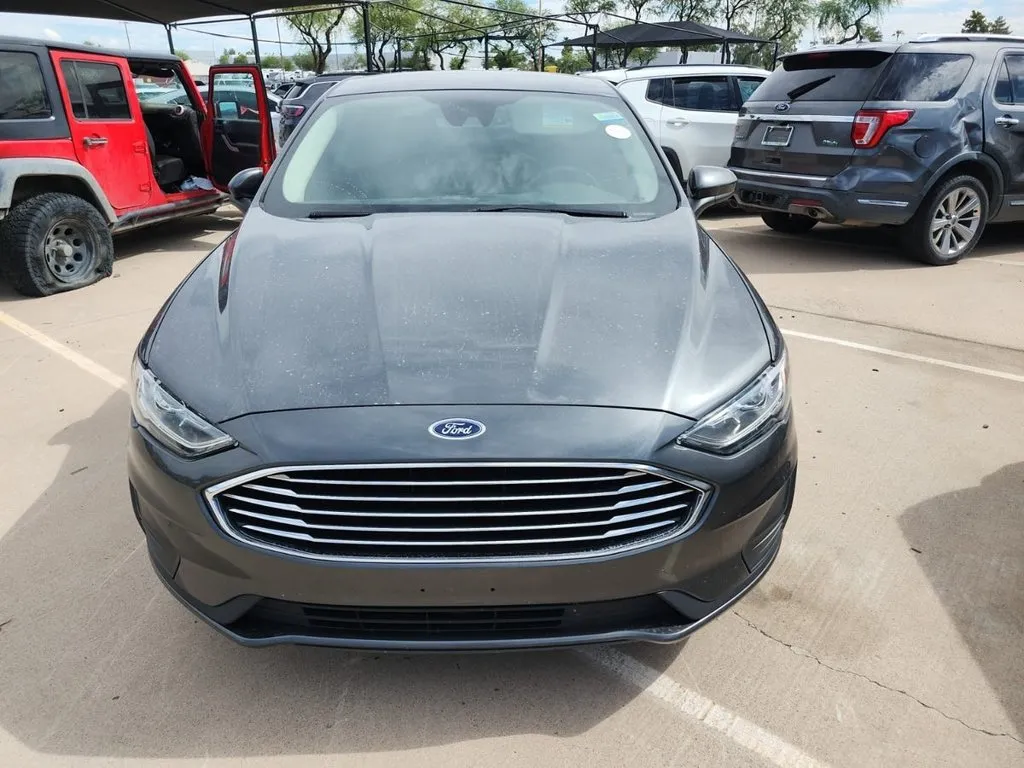 Ford Fusion photo 7