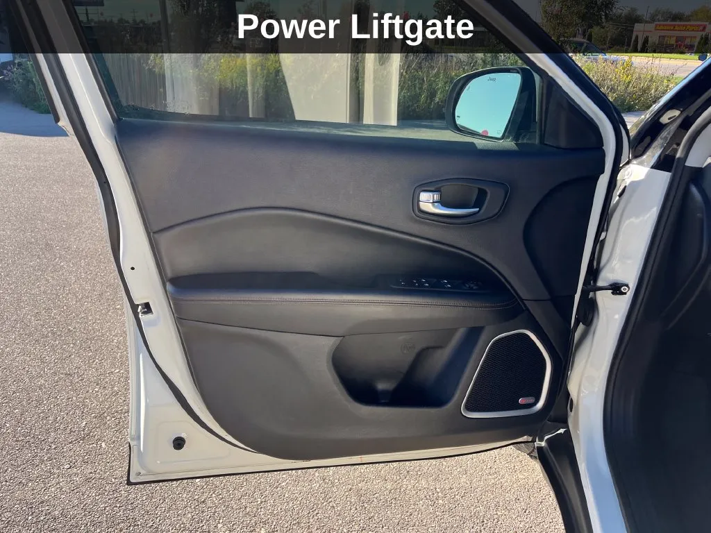 Jeep Compass photo 13