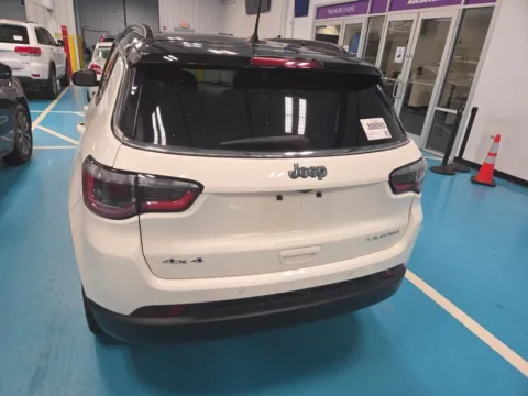 More photos of 2018 Jeep Compass Limited at Cassill Motors, IA