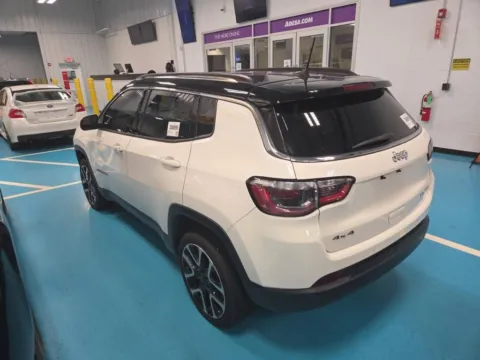 Photos of 2018 Jeep Compass Limited for sale in Cedar Rapids, IA at Cassill Motors