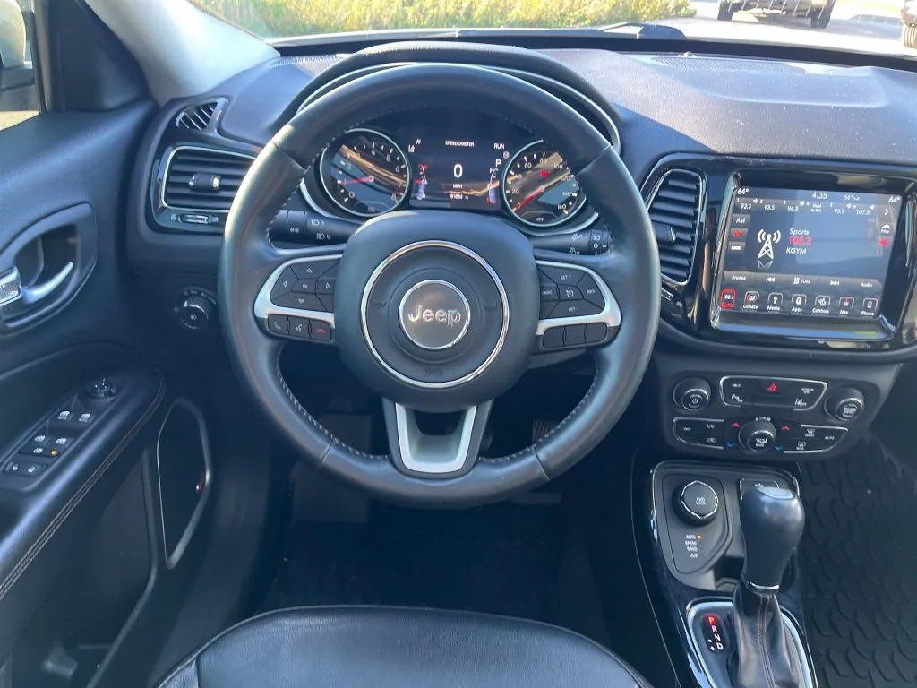 Jeep Compass photo 17