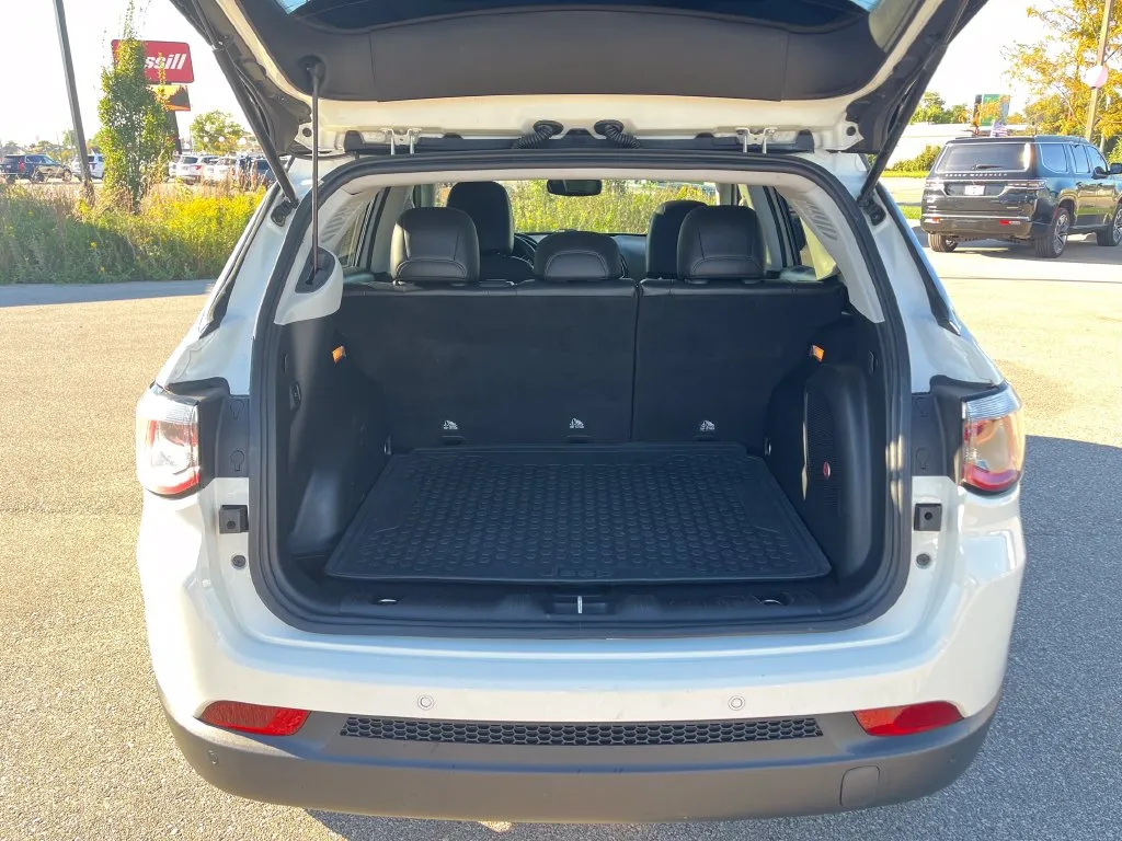 Jeep Compass photo 28