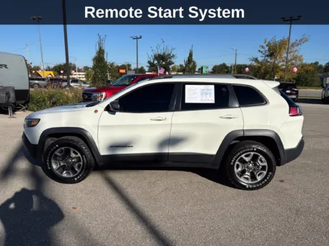 Photos of 2019 Jeep Cherokee Trailhawk for sale in Cedar Rapids, IA at Cassill Motors