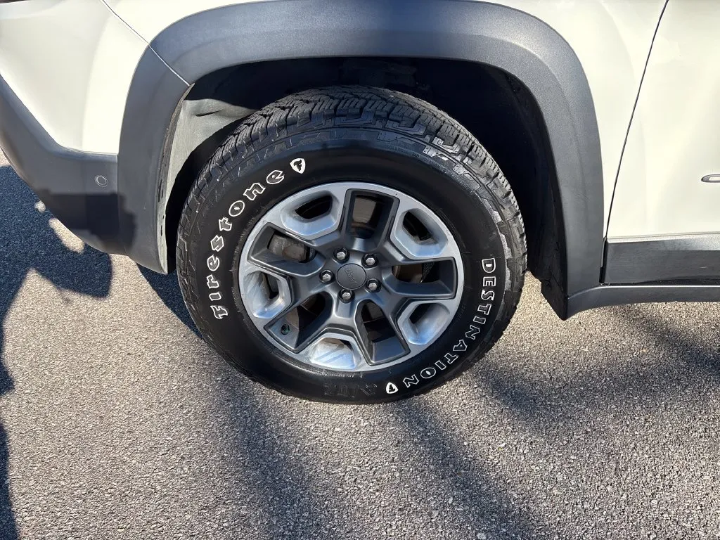Jeep Cherokee photo 29