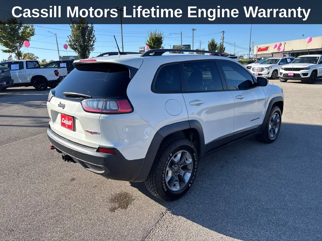 Jeep Cherokee photo 6