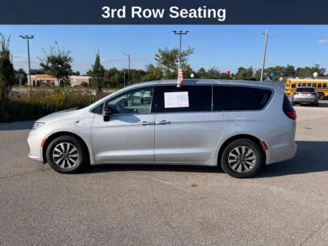 Photos of 2024 Chrysler Pacifica Hybrid Select for sale in Cedar Rapids, IA at Cassill Motors