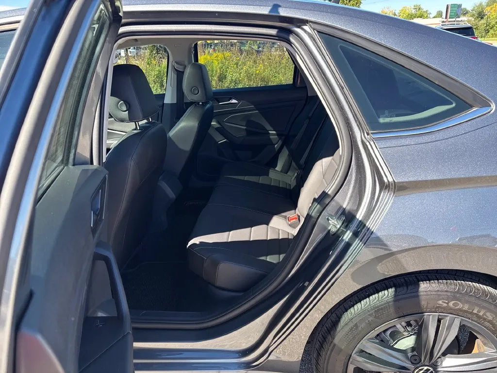 Volkswagen Jetta photo 27