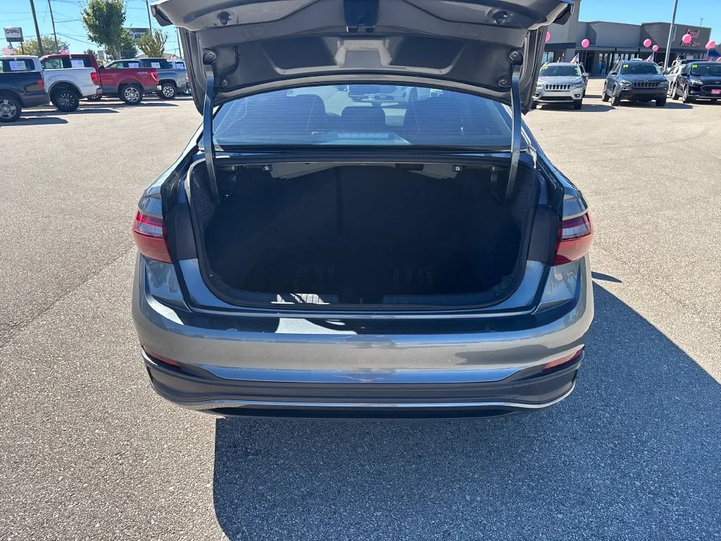 Volkswagen Jetta photo 28