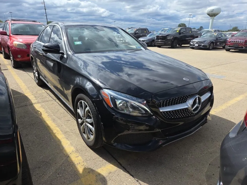 Mercedes-Benz C-Class photo 6