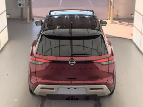 More photos of 2023 Nissan Pathfinder SL at Cassill Motors, IA