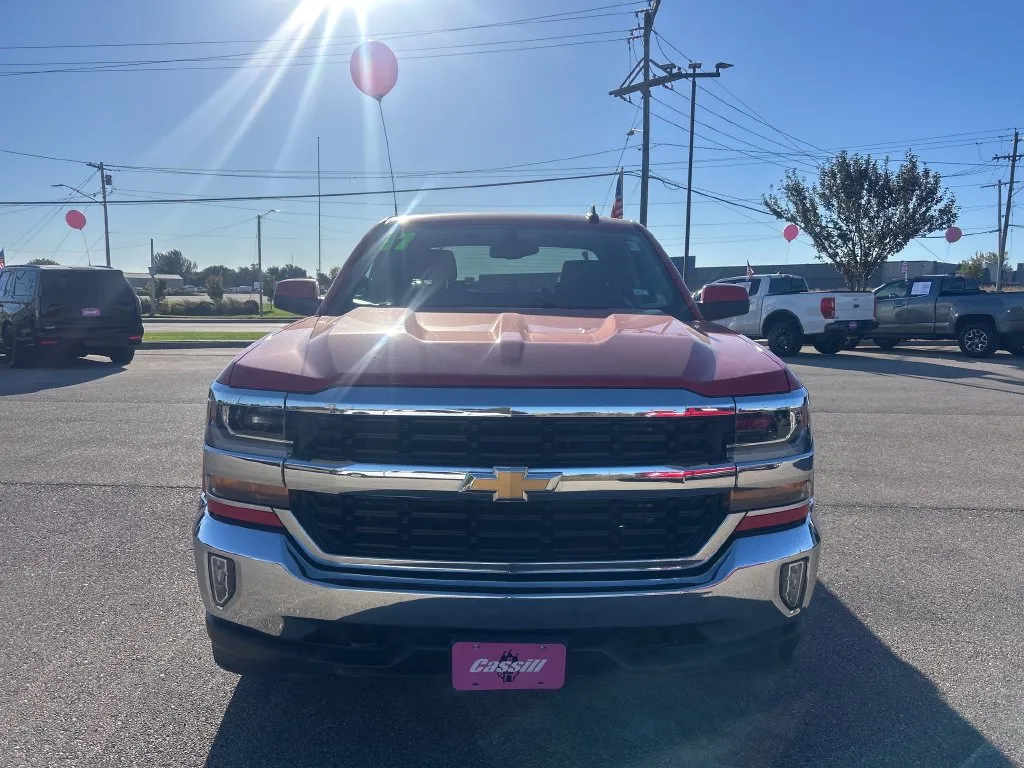 Chevrolet Silverado photo 10