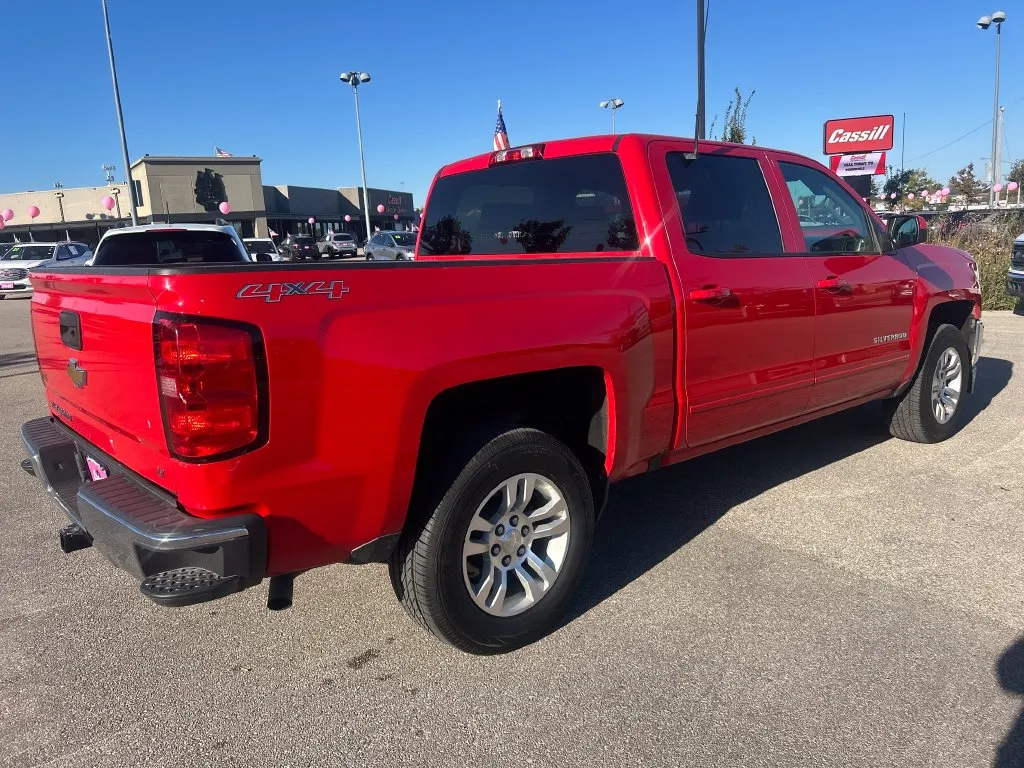 Chevrolet Silverado photo 6