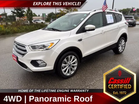 White 2017 Ford Escape Titanium for sale in Cedar Rapids, IA