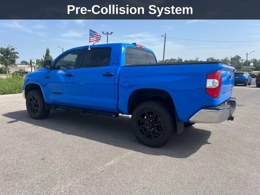 Toyota Tundra photo 3