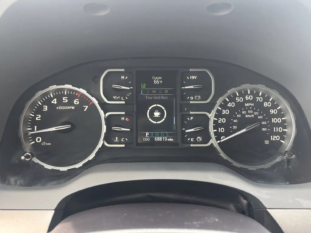 Toyota Tundra photo 20