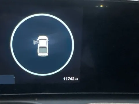More photos of 2025 Hyundai Santa Cruz SEL at Cassill Motors, IA