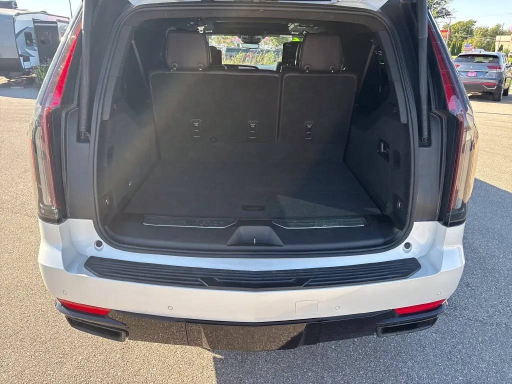 Cadillac Escalade ESV photo 31