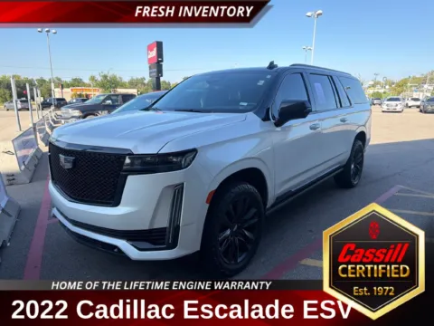 White 2022 Cadillac Escalade ESV Sport Platinum for sale in Cedar Rapids, IA