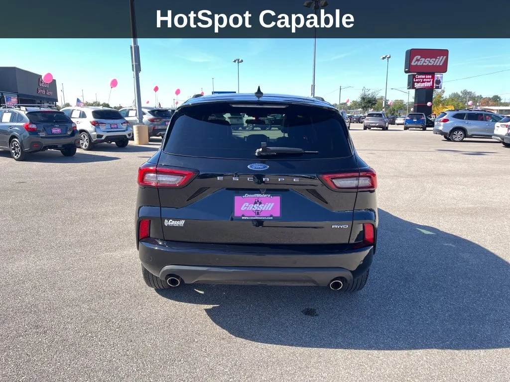 Ford Escape photo 5
