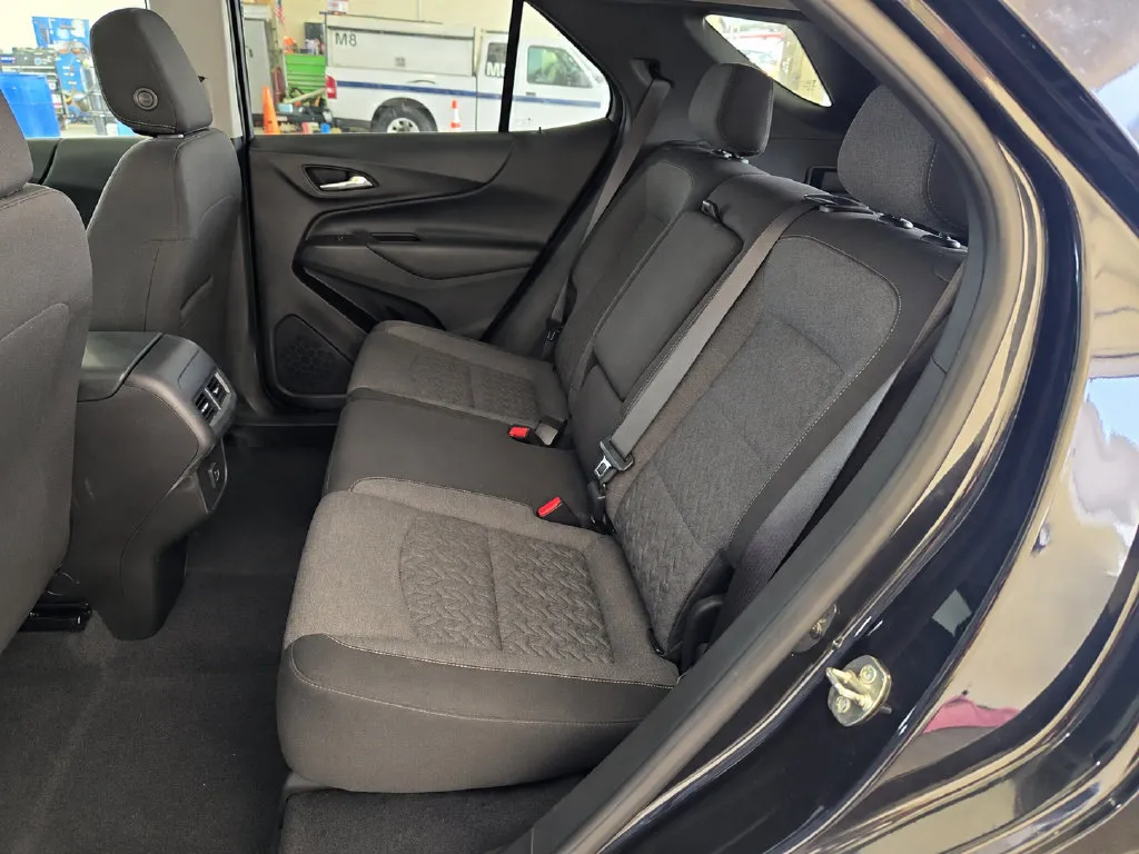 Chevrolet Equinox photo 11