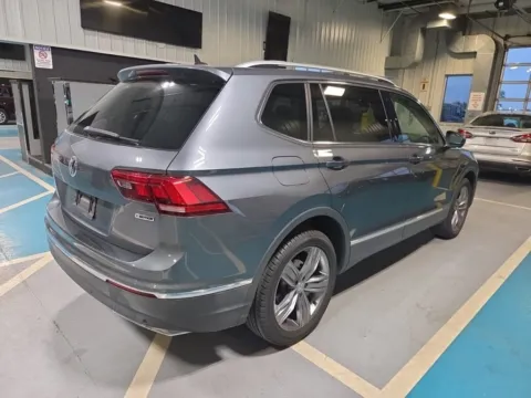 More photos of 2019 Volkswagen Tiguan 2.0T SEL Premium at Cassill Motors, IA