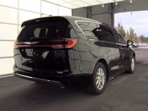 More photos of 2025 Chrysler Pacifica Select at Cassill Motors, IA