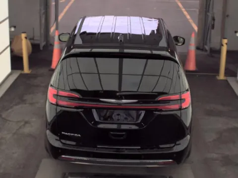 More photos of 2025 Chrysler Pacifica Select at Cassill Motors, IA