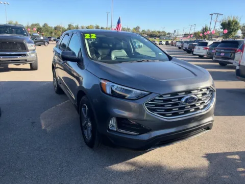 More photos of 2022 Ford Edge SEL at Cassill Motors, IA