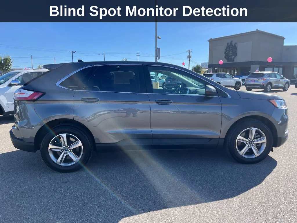 Ford Edge photo 8