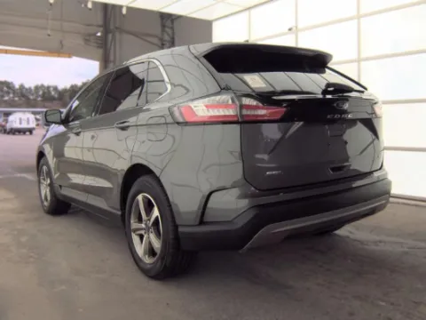 Photos of 2022 Ford Edge SEL for sale in Cedar Rapids, IA at Cassill Motors