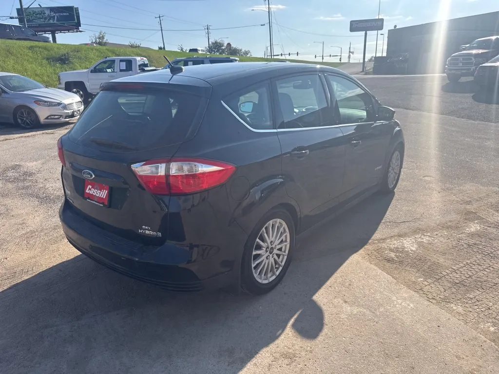 Ford C-Max photo 4