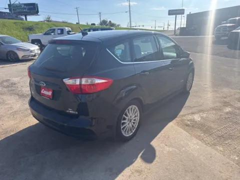 More photos of 2016 Ford C-Max Hybrid SEL at Cassill Motors, IA