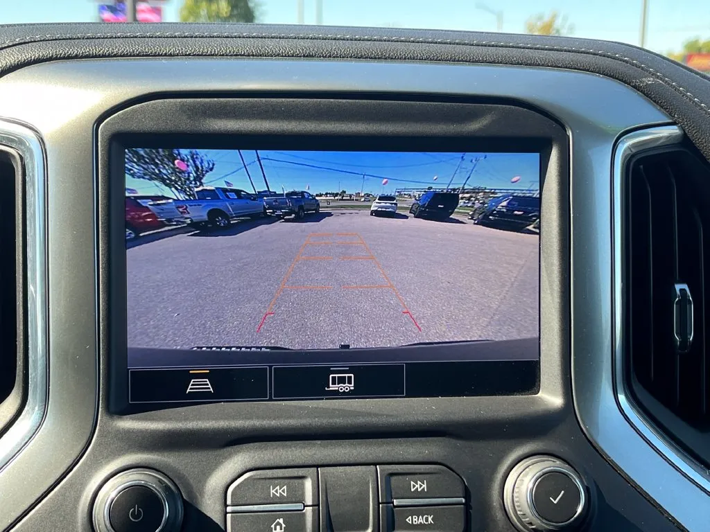 Chevrolet Silverado photo 26