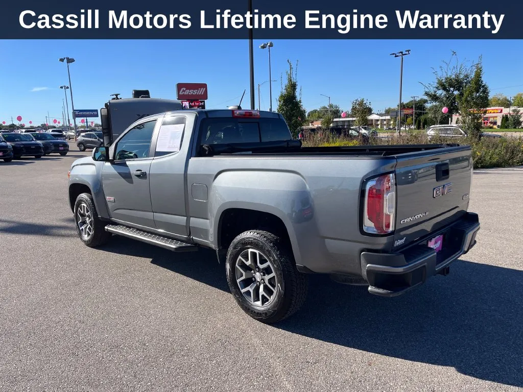 GMC Canyon photo 3