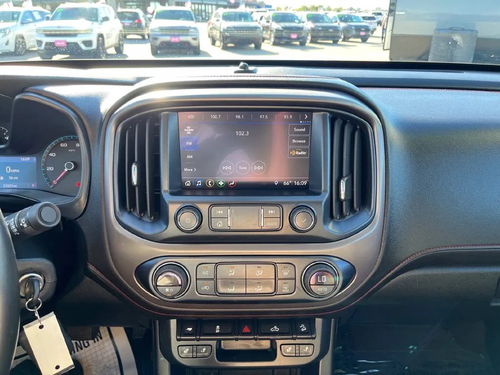 GMC Canyon photo 22