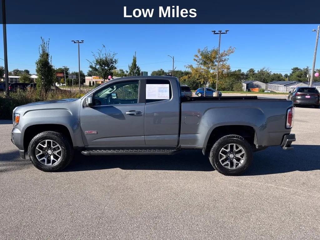GMC Canyon photo 2