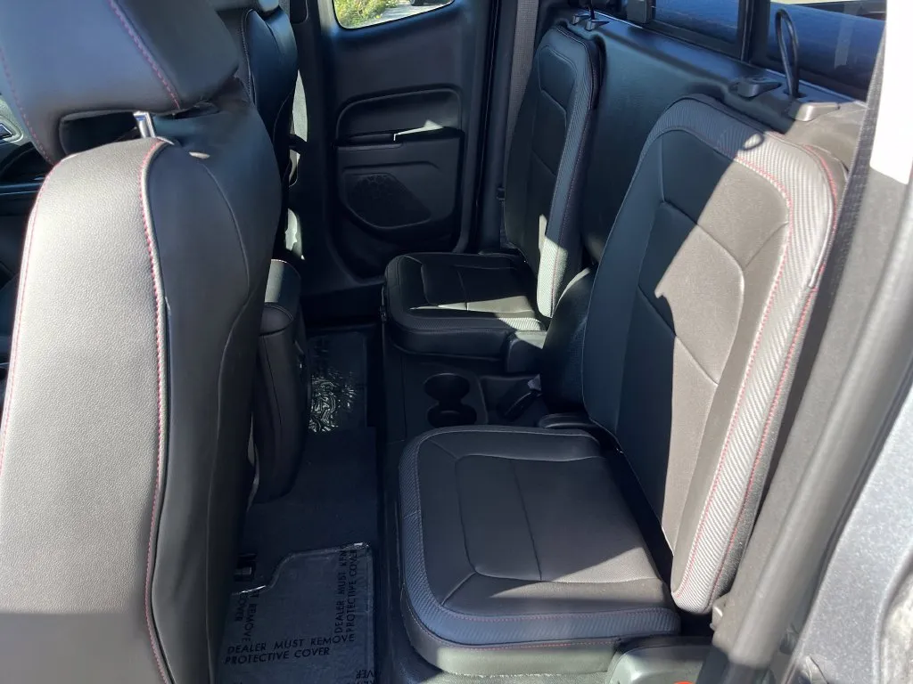 GMC Canyon photo 26
