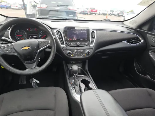 Chevrolet Malibu photo 9