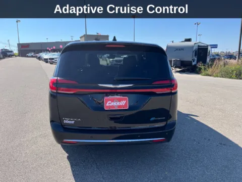 More photos of 2024 Chrysler Pacifica Hybrid Select at Cassill Motors, IA