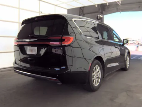 More photos of 2025 Chrysler Pacifica Select at Cassill Motors, IA