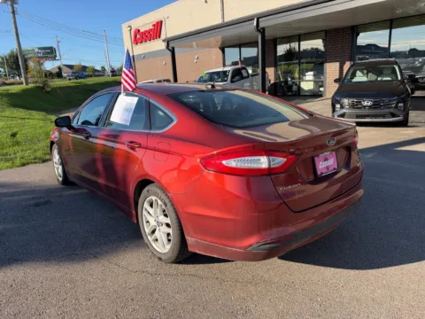 Photos of 2014 Ford Fusion SE for sale in Cedar Rapids, IA at Cassill Motors