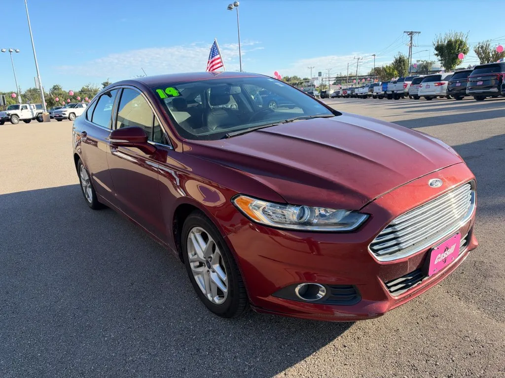 Ford Fusion photo 6