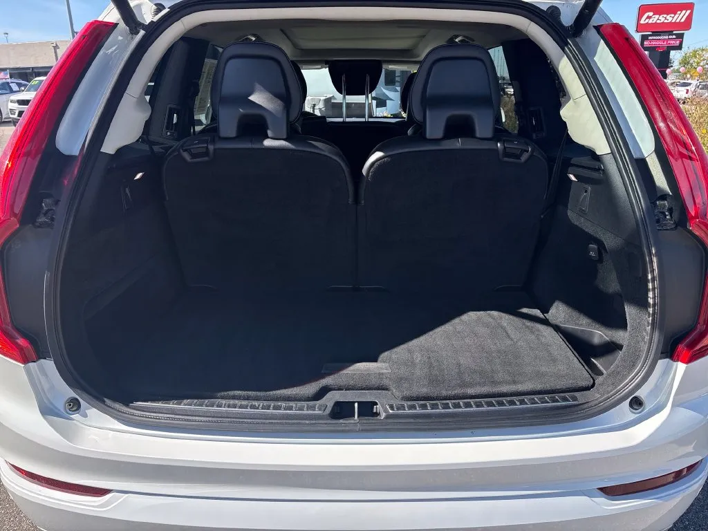 Volvo XC90 photo 28