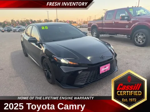 Black 2025 Toyota Camry SE for sale in Cedar Rapids, IA