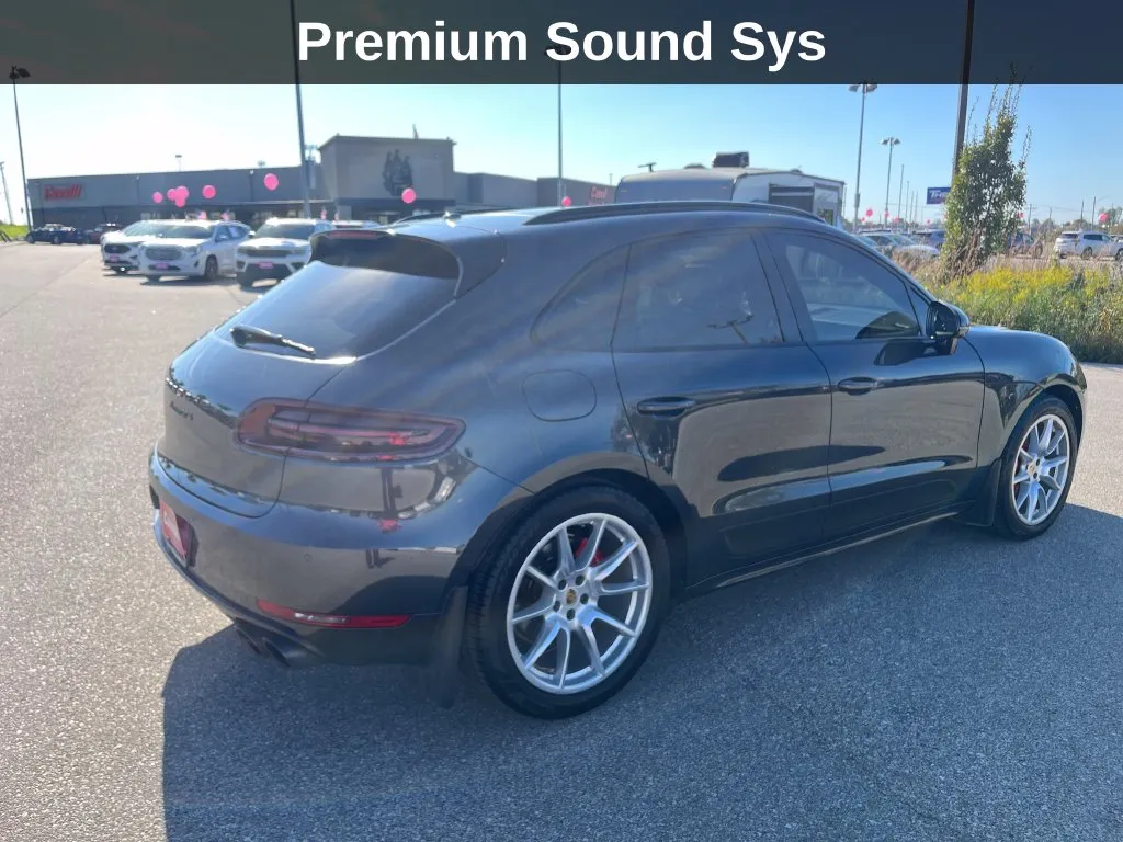 Porsche Macan photo 6