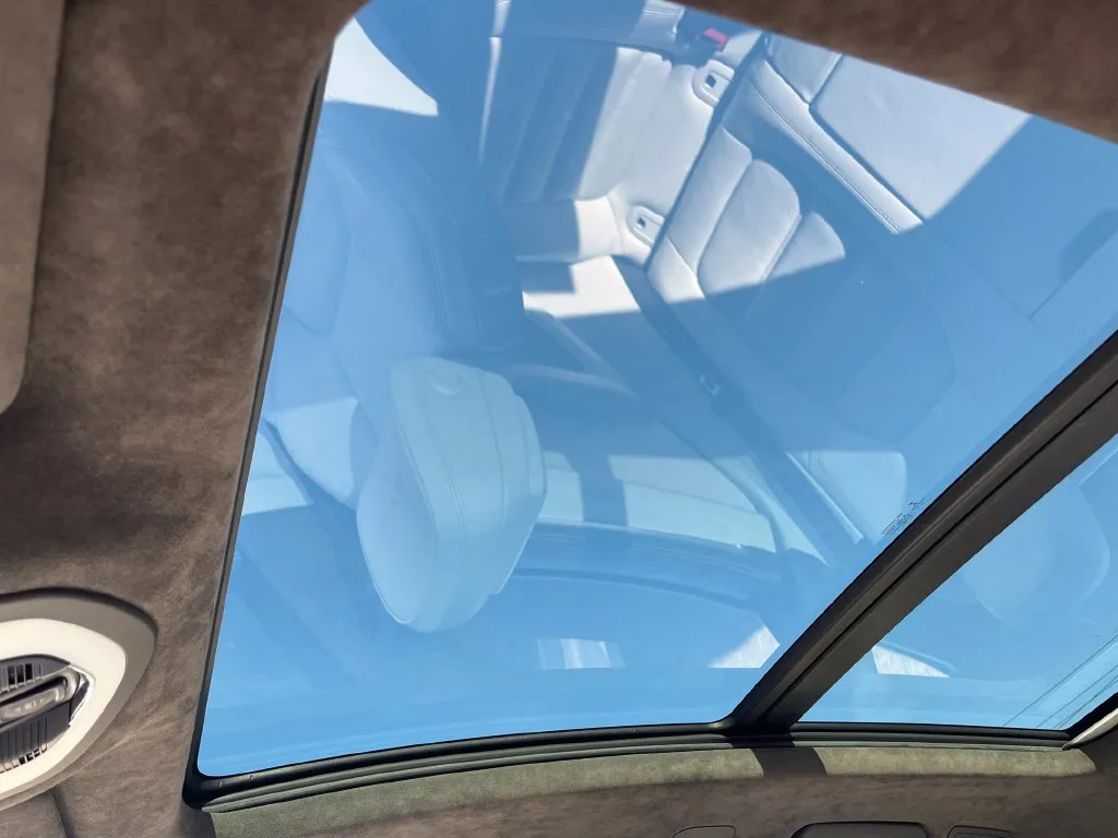 Porsche Macan photo 28