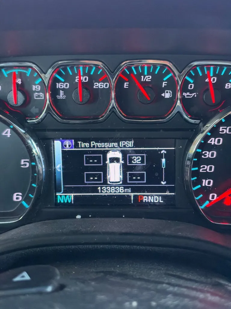 GMC Yukon photo 7
