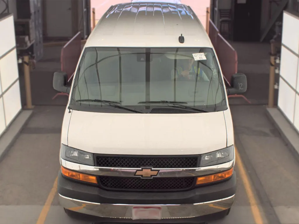 Chevrolet Express photo 7