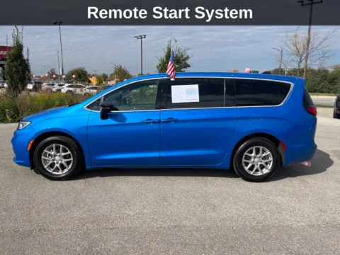 Photos of 2026 Chrysler Pacifica Select for sale in Cedar Rapids, IA at Cassill Motors