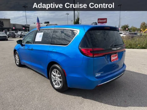 Another view of 2026 Chrysler Pacifica Select for sale in Cedar Rapids, IA at Cassill Motors